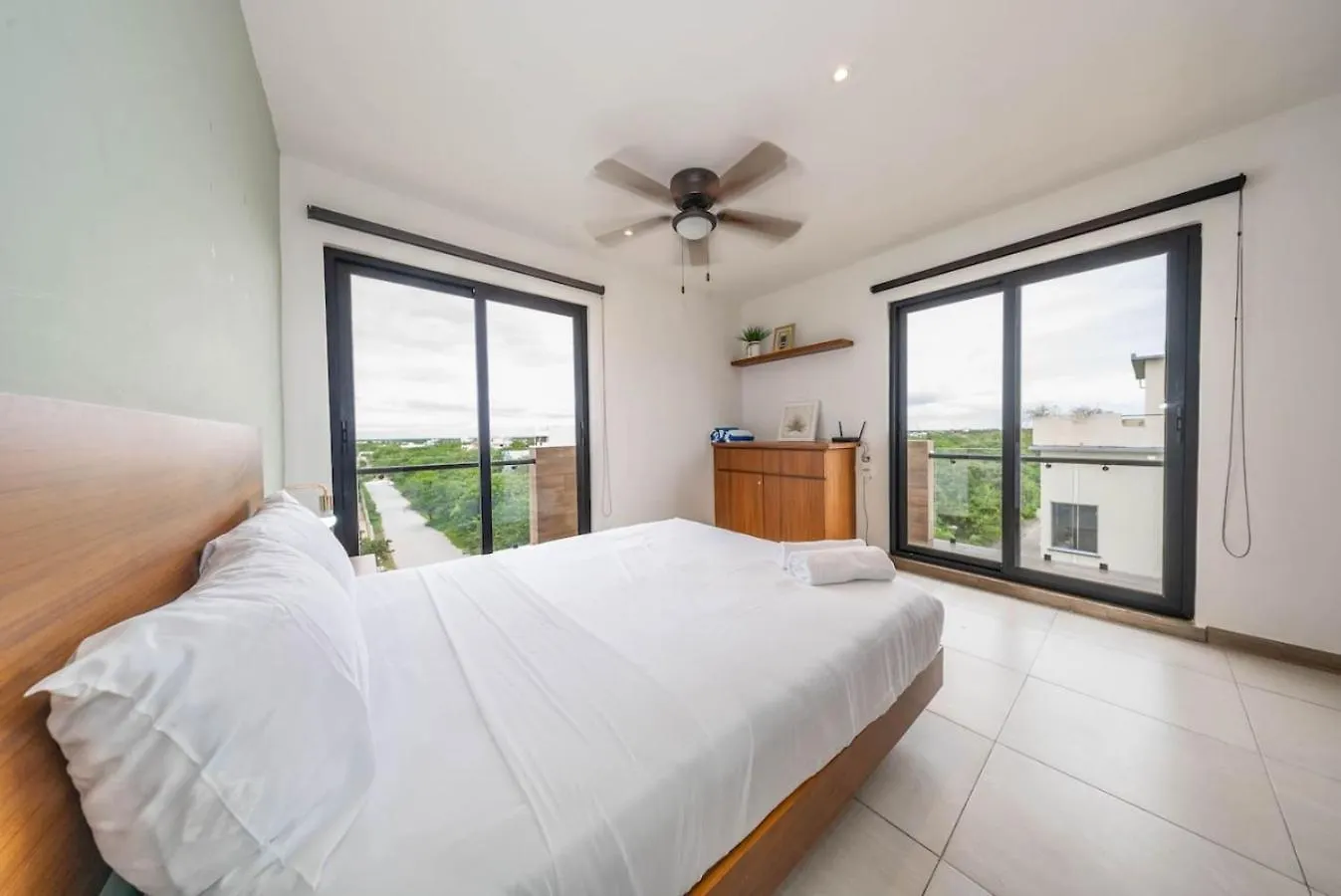 2 Bedroom Oasis With Incredible Rooftop Pool Πλάγια Ντελ Κάρμεν 0*,